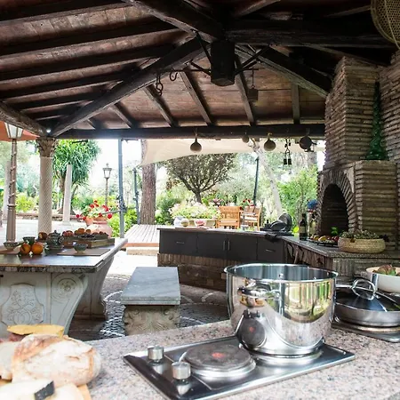 Anaida Villa Rom